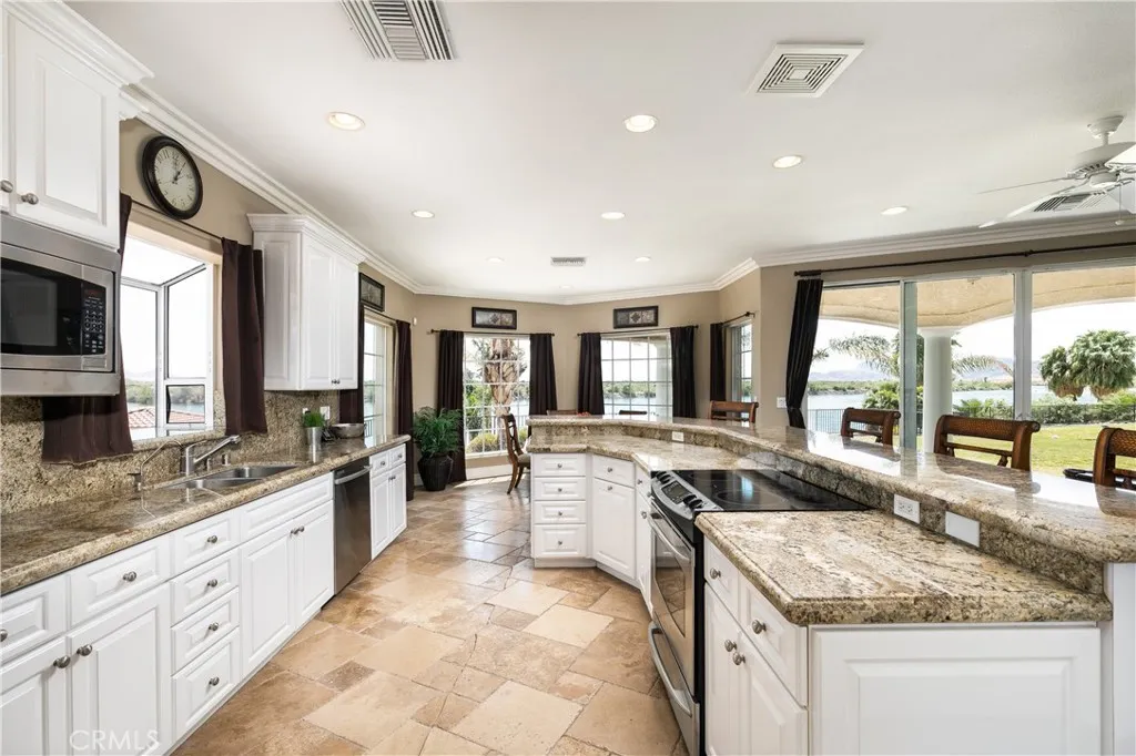 7899 Rio Vista, Big River, California 92242 home-pic-25