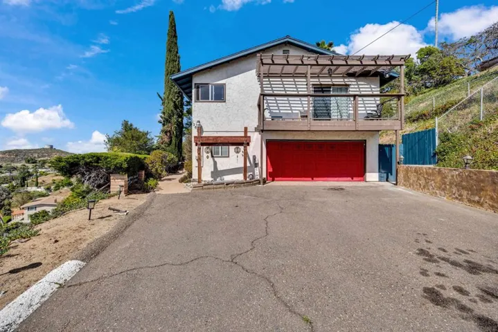 12673 Jackson Hill Dr, El Cajon, California 92021