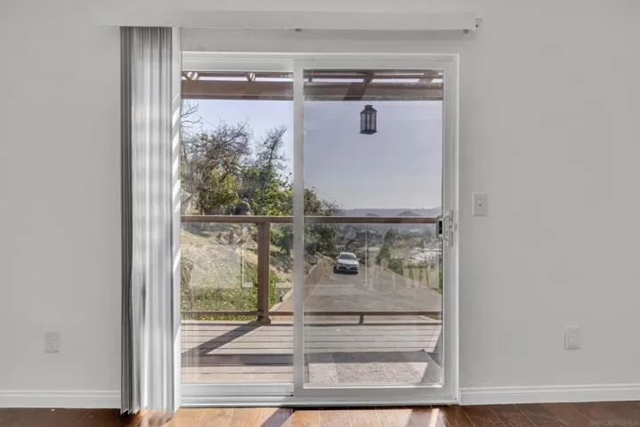 12673 Jackson Hill Dr, El Cajon, California 92021