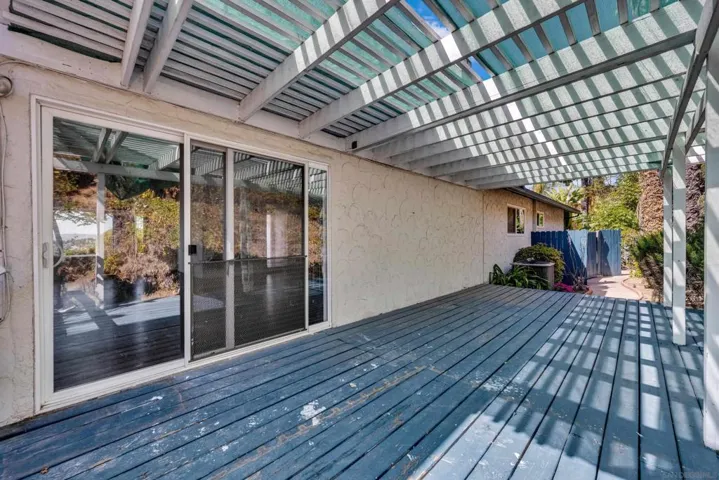 12673 Jackson Hill Dr, El Cajon, California 92021