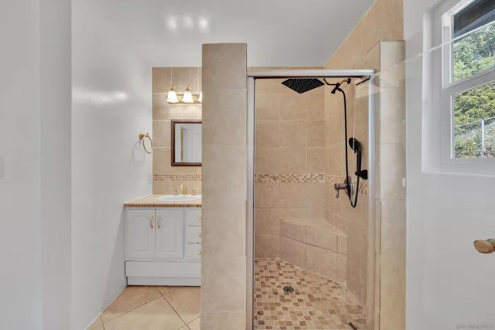 12673 Jackson Hill Dr, El Cajon, California 92021