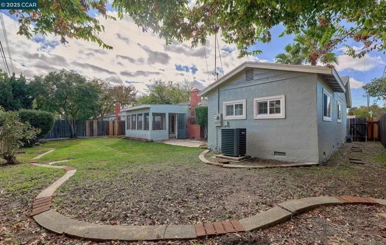7609 22nd St, Sacramento, California 95832