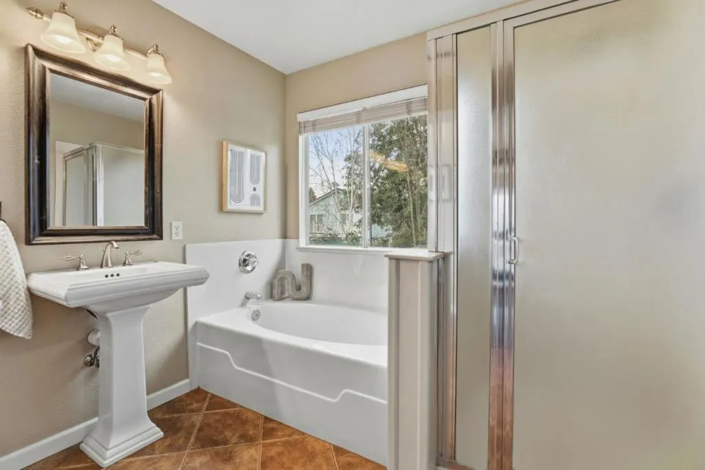 1341 Briarberry Lane, Gilroy, California 95020 home-pic-44