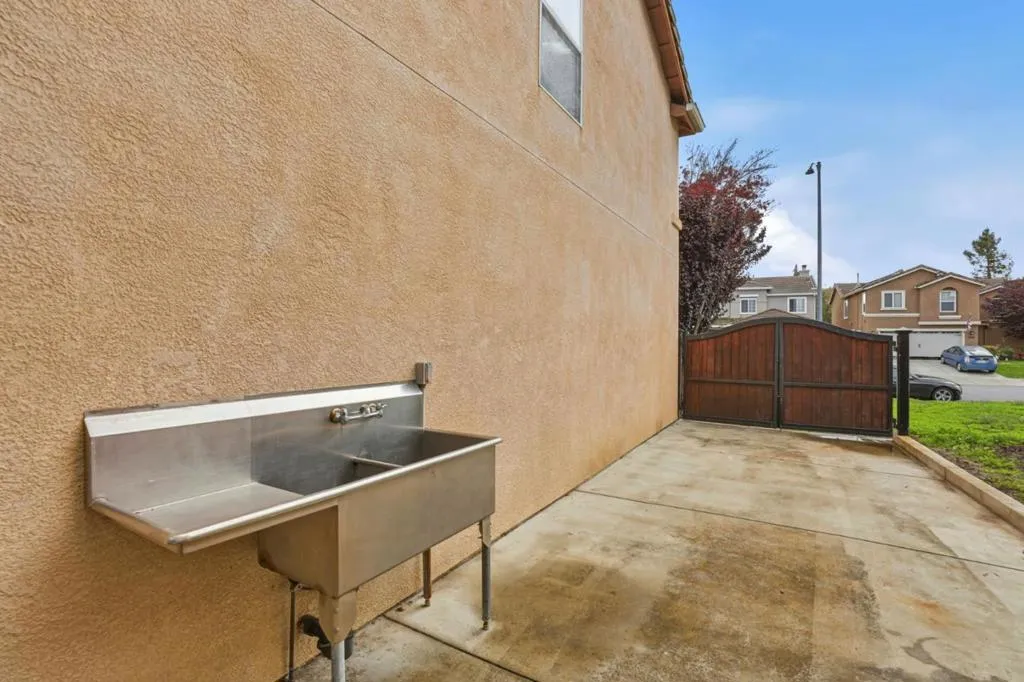 1341 Briarberry Lane, Gilroy, California 95020 home-pic-53