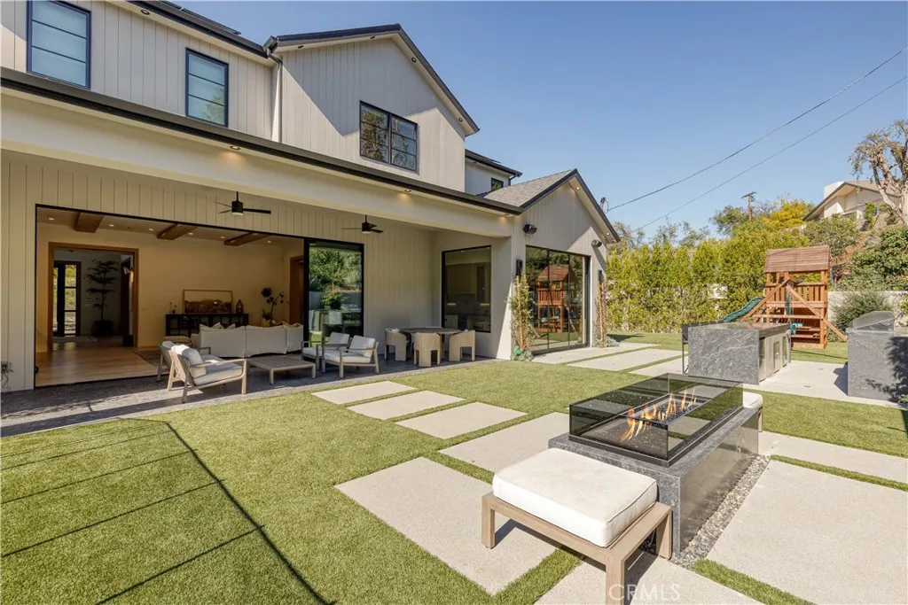 4050 Contera Road, Encino, California 91436 home-pic-56