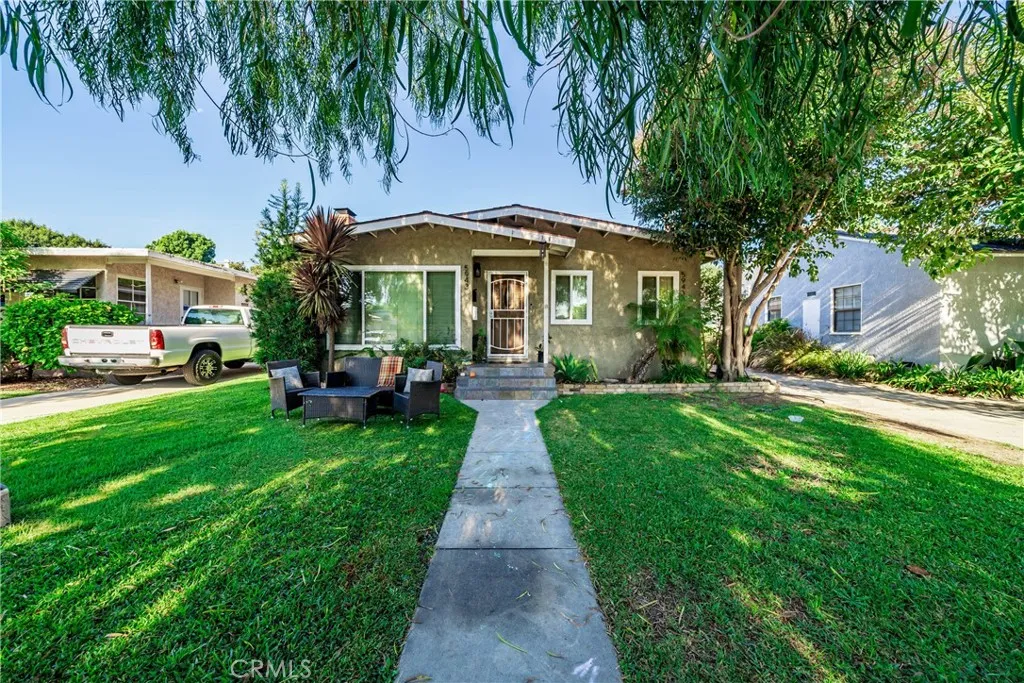 5943 E Adderley, Long Beach, California 90808 home-pic-0