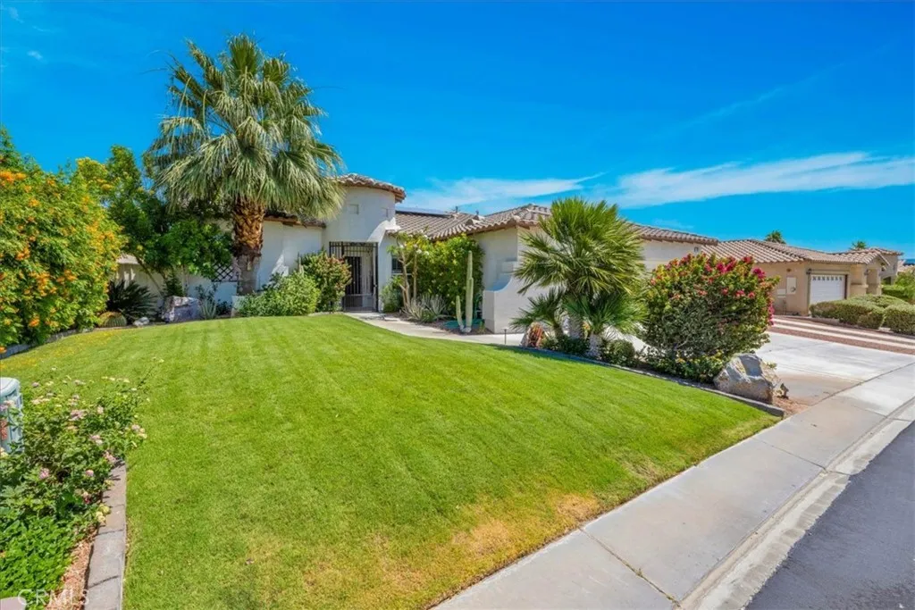 972 Mira Grande, Palm Springs, California 92262 home-pic-2