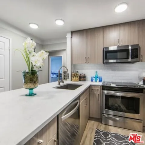 Virtually staged model home ph