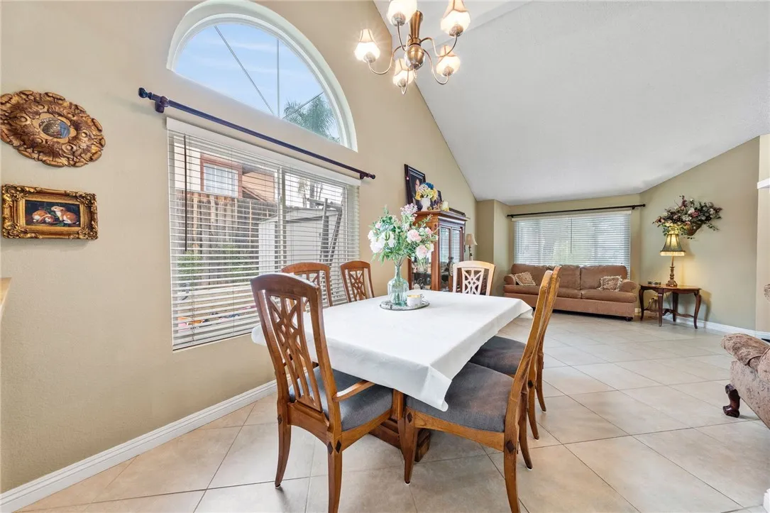 11735 Country Flower, Moreno Valley, California 92557 home-pic-8