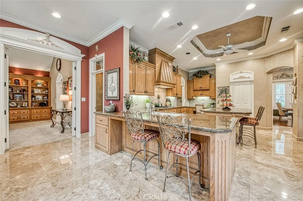 1181 E Newhall, Fresno, California 93720 home-pic-6