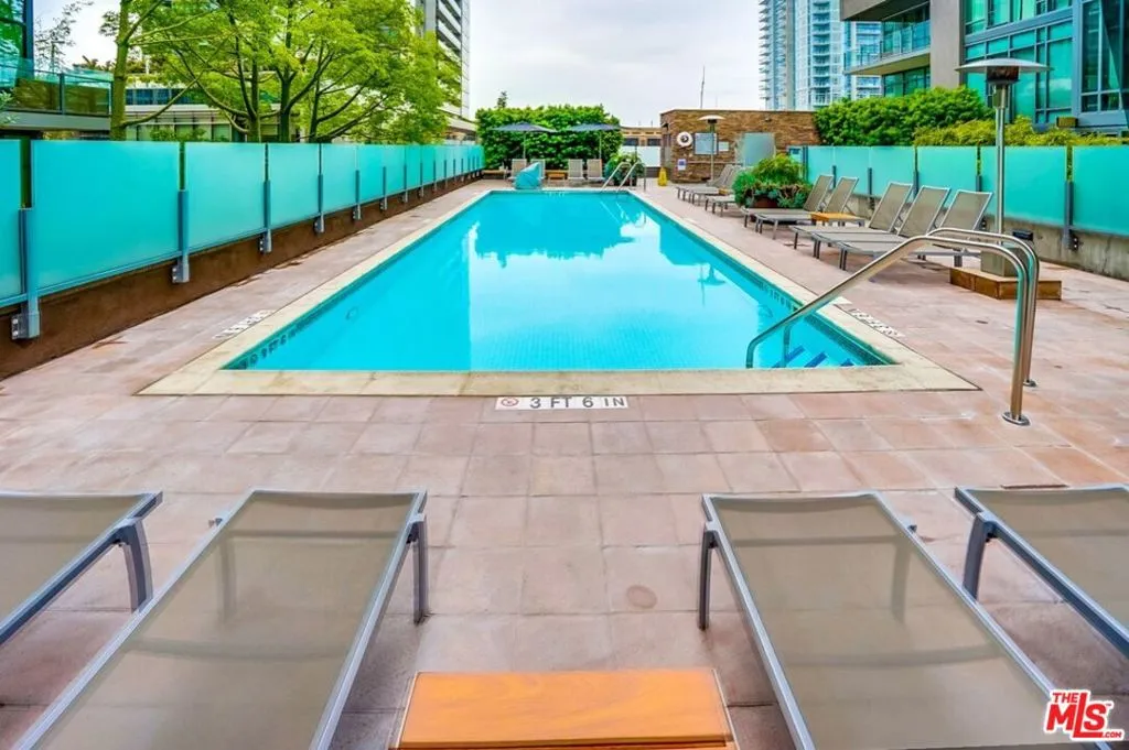 1111 S Grand Avenue 1111, Los Angeles, California 90015 home-pic-28