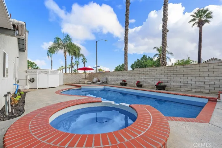 896 Monarch, Corona, California 92879