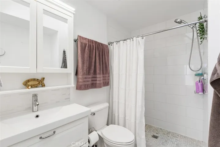 896 Monarch, Corona, California 92879