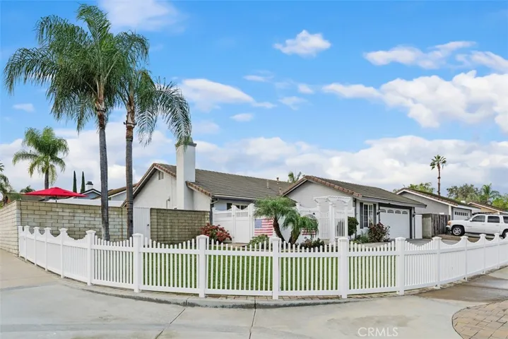 896 Monarch, Corona, California 92879
