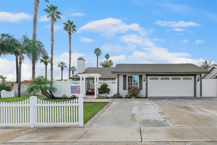 896 Monarch, Corona, California 92879
