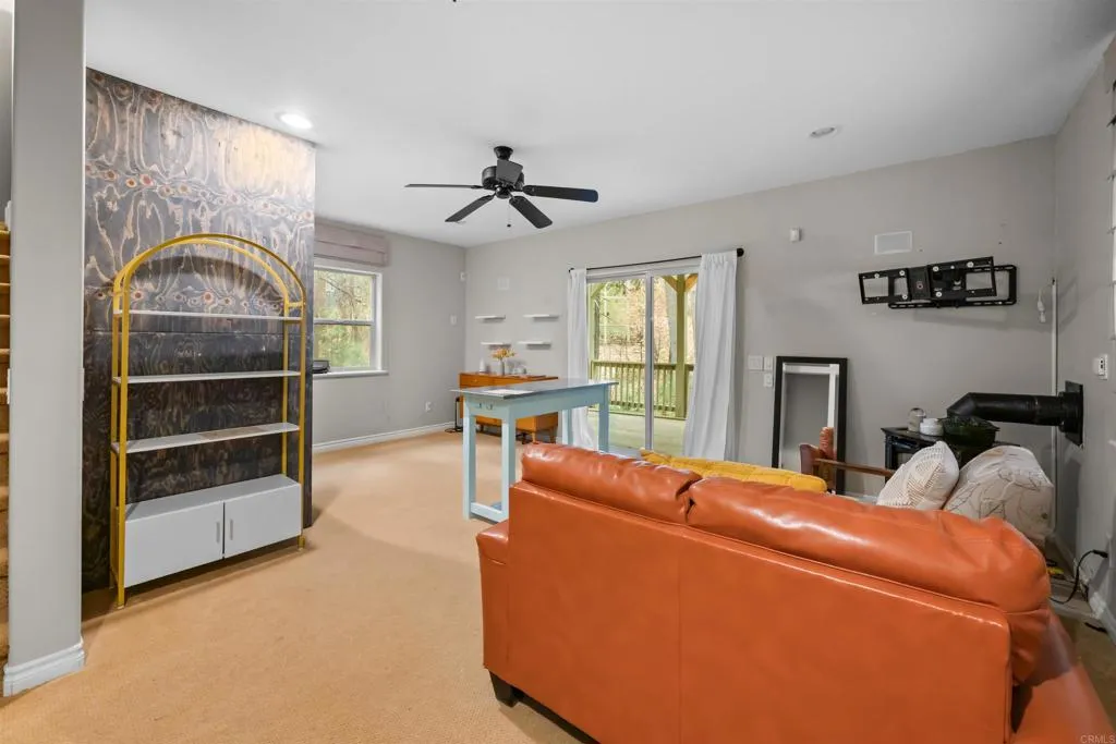 26328 Jacqueline Rd, Twin Peaks, California 92391 home-pic-34