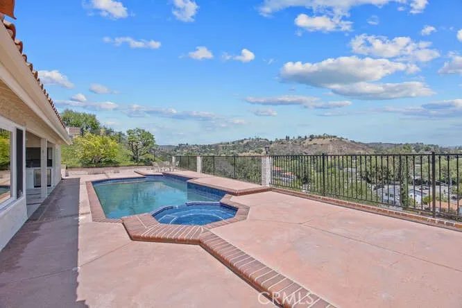 2039 Channelford Road, Westlake Village, California 91361 home-pic-16