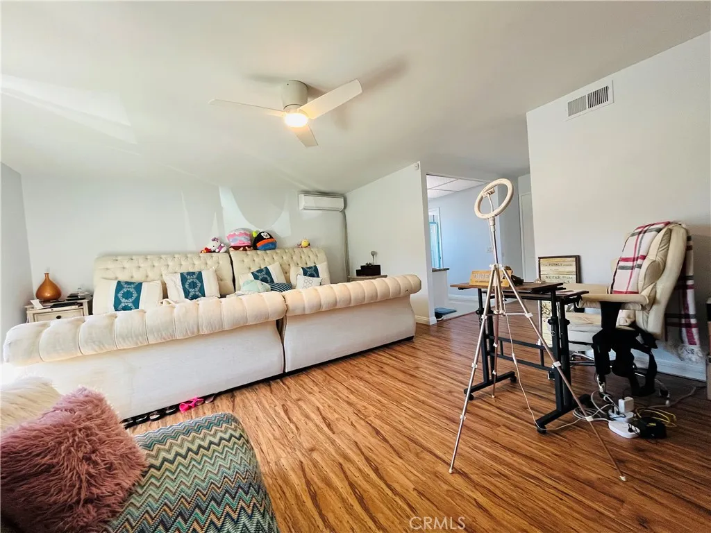 12711 Castleford, Cerritos, California 90703 home-pic-14
