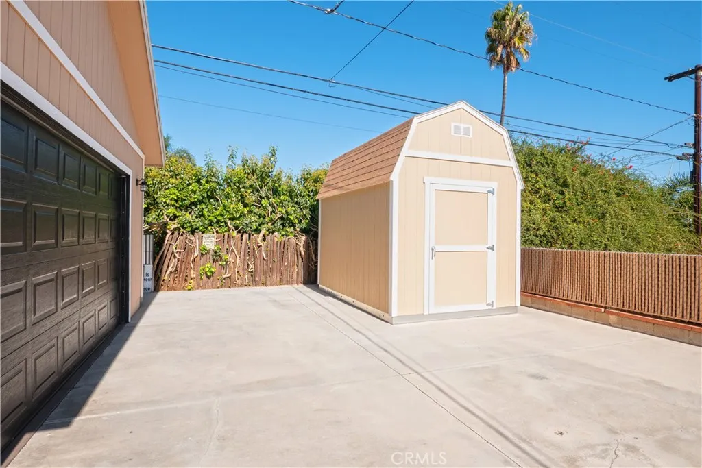 11665 Valverda, Riverside, California 92505 home-pic-41