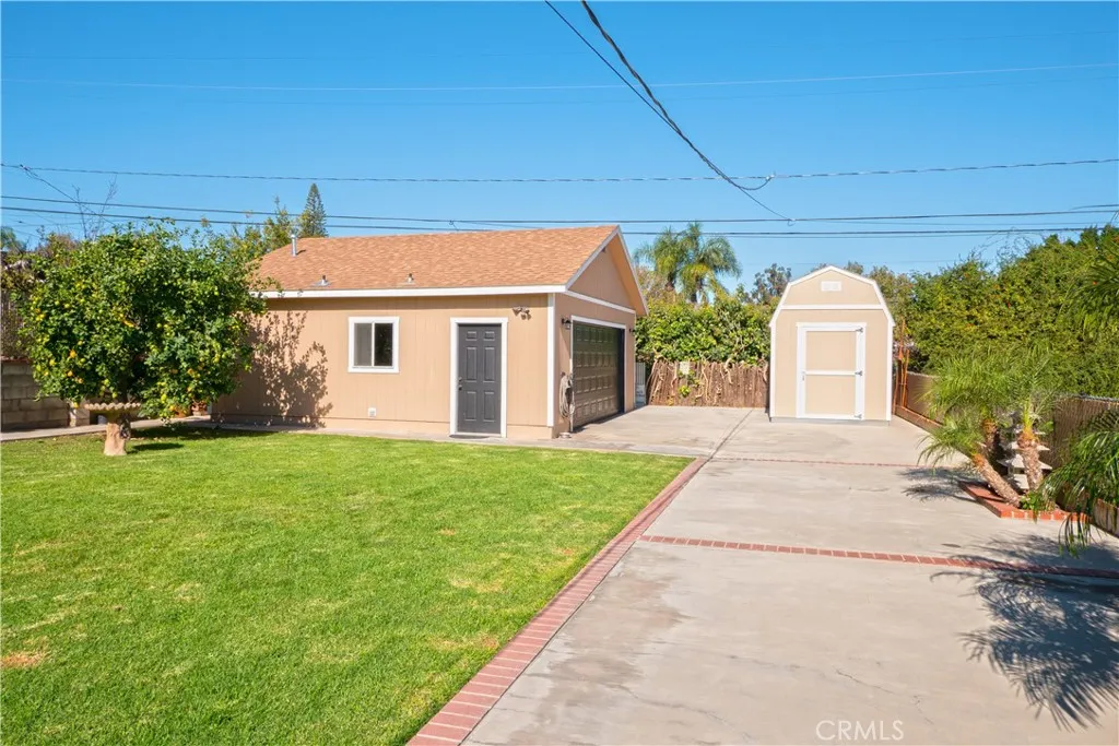 11665 Valverda, Riverside, California 92505 home-pic-33