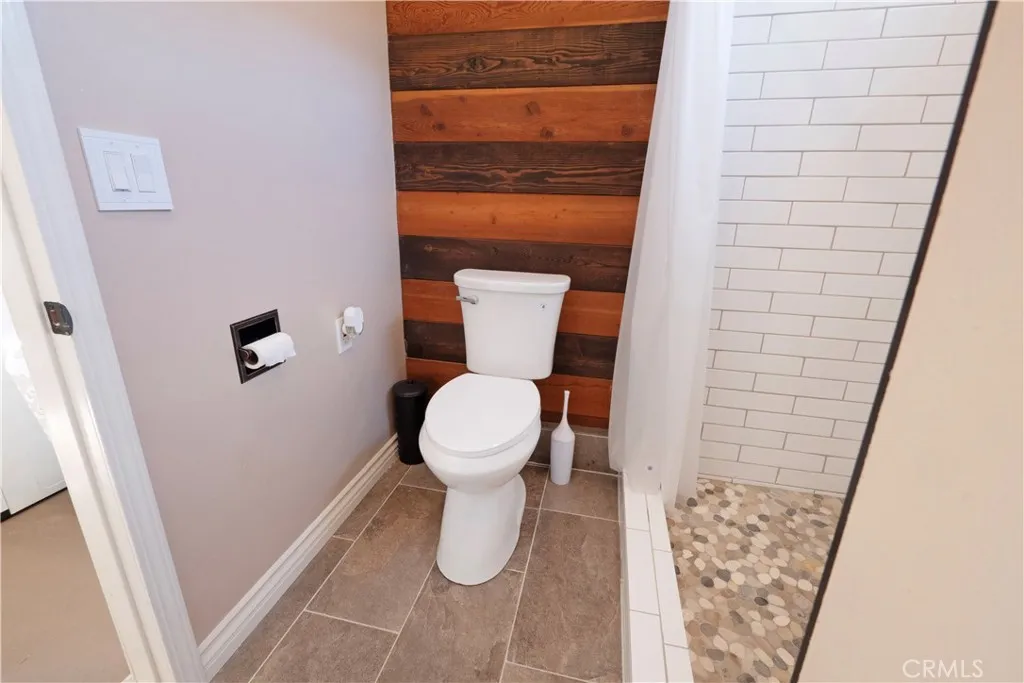 11665 Valverda, Riverside, California 92505 home-pic-39