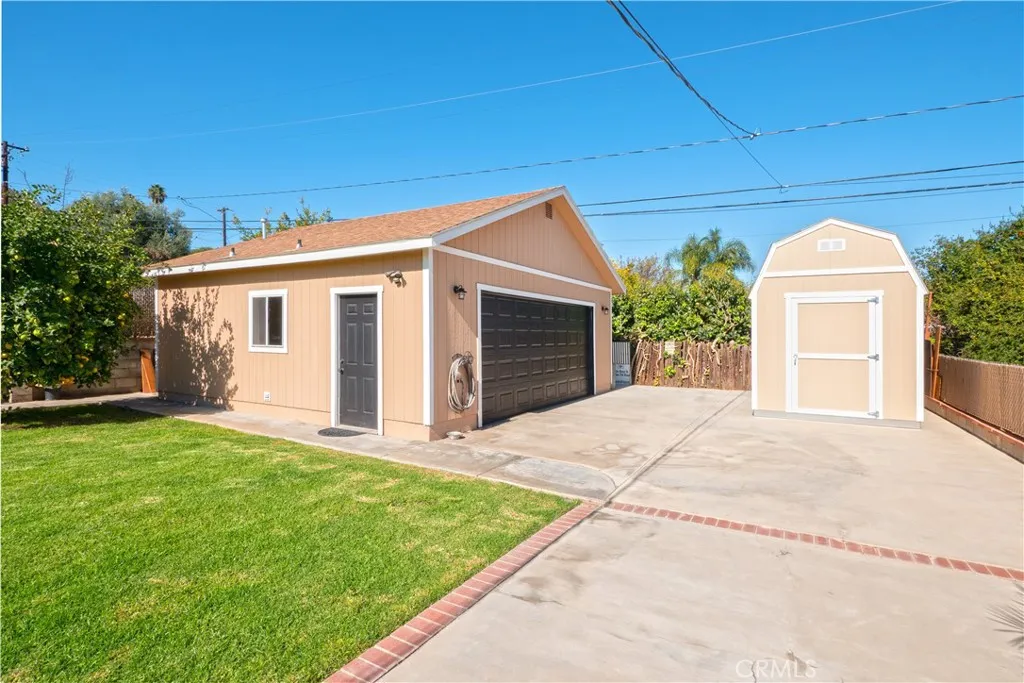 11665 Valverda, Riverside, California 92505 home-pic-34