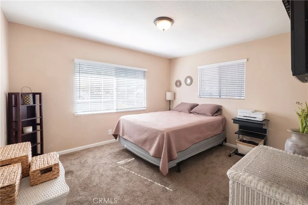11665 Valverda, Riverside, California 92505 home-pic-24