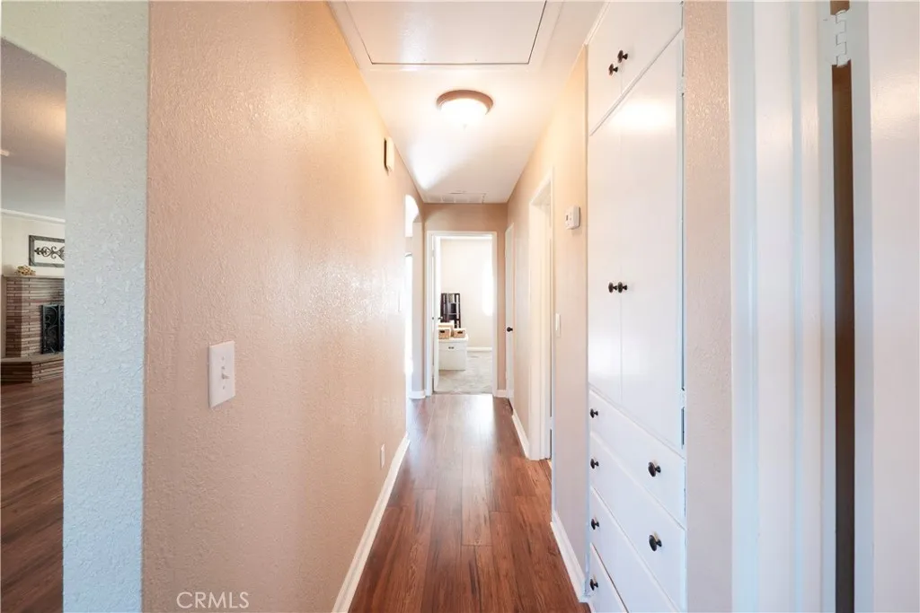 11665 Valverda, Riverside, California 92505 home-pic-4