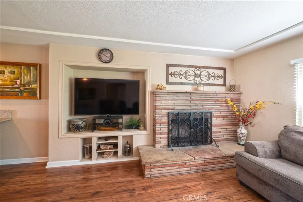 11665 Valverda, Riverside, California 92505 home-pic-14