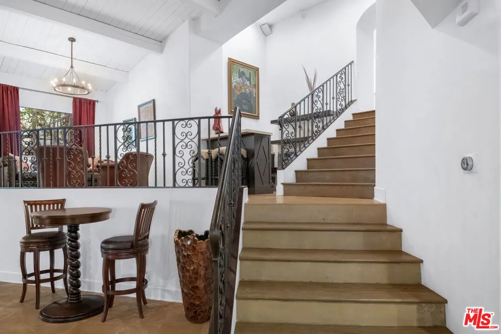 10353 Mississippi Avenue, Los Angeles, California 90025 home-pic-6