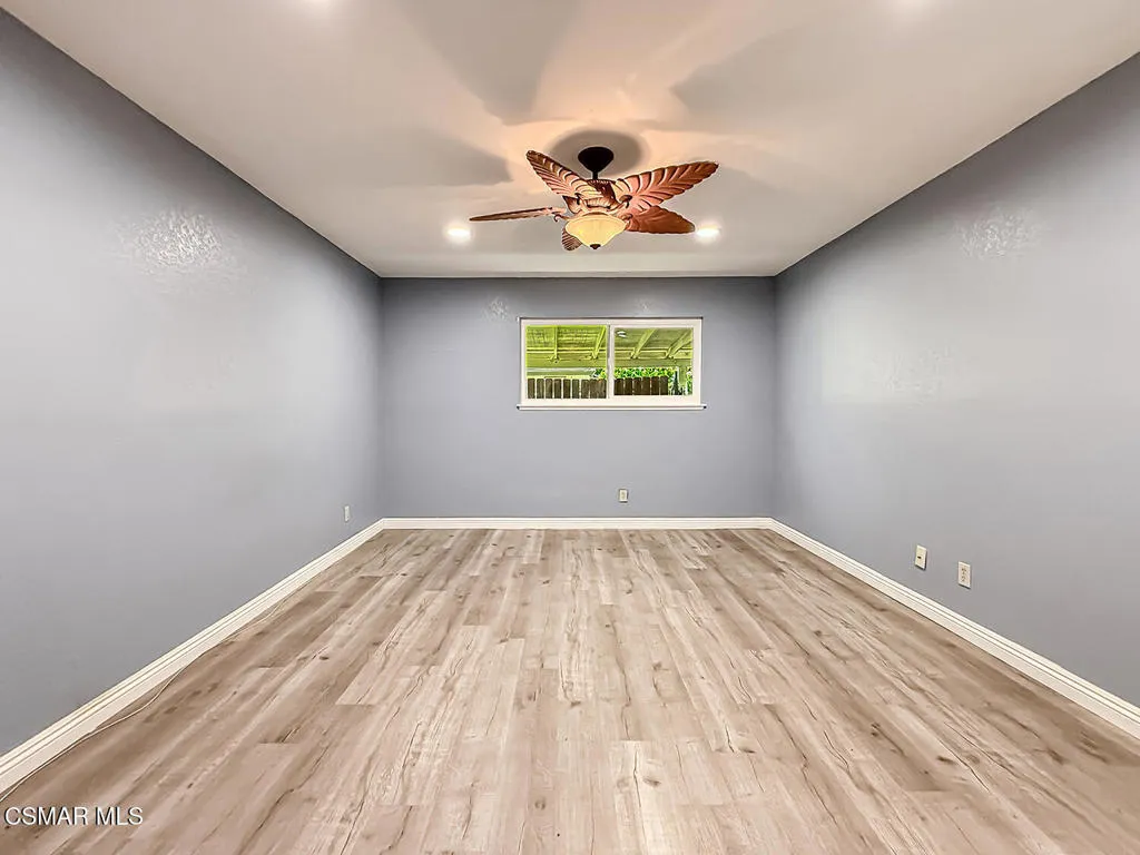 2098 Covington Avenue, Simi Valley, California 93065 home-pic-25