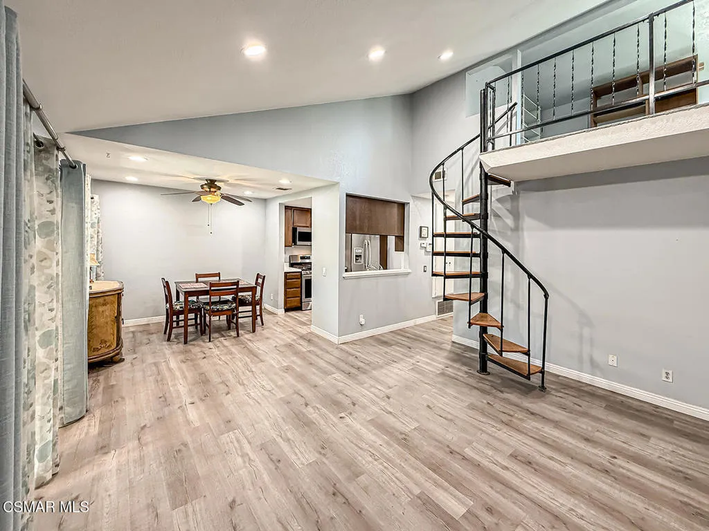 2098 Covington Avenue, Simi Valley, California 93065 home-pic-6
