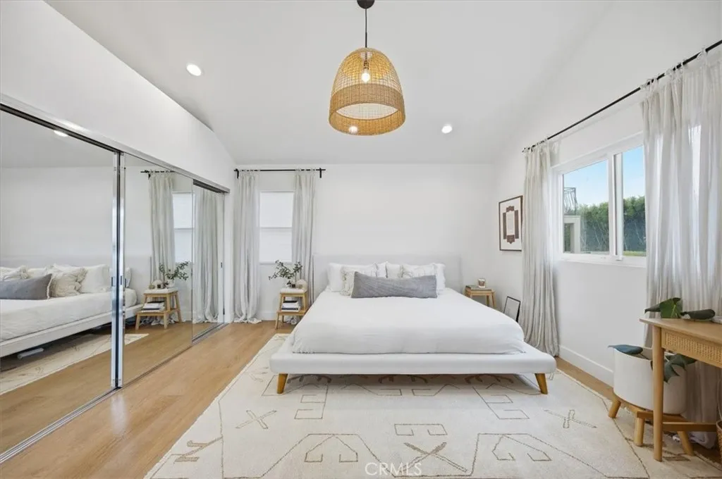 1826 10th Street, Manhattan Beach, California 90266 home-pic-10