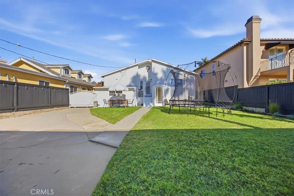 1826 10th Street, Manhattan Beach, California 90266 home-pic-31