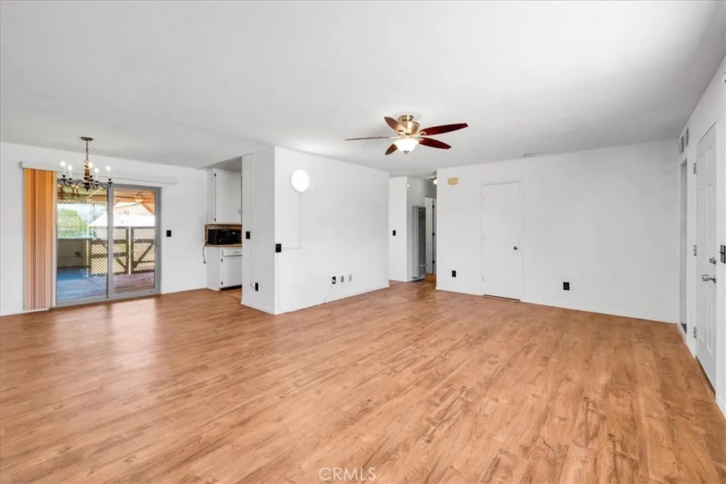 61945 Grand View Circle, Joshua Tree, California 92252 home-pic-4