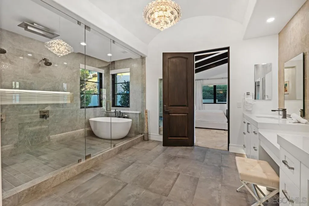 8069 Entrada De Luz E, San Diego, California 92127 home-pic-21