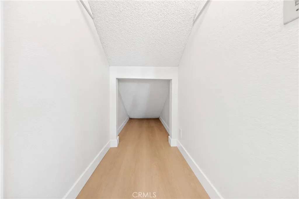 409 W Mountain View 6, La Habra, California 90631 home-pic-17