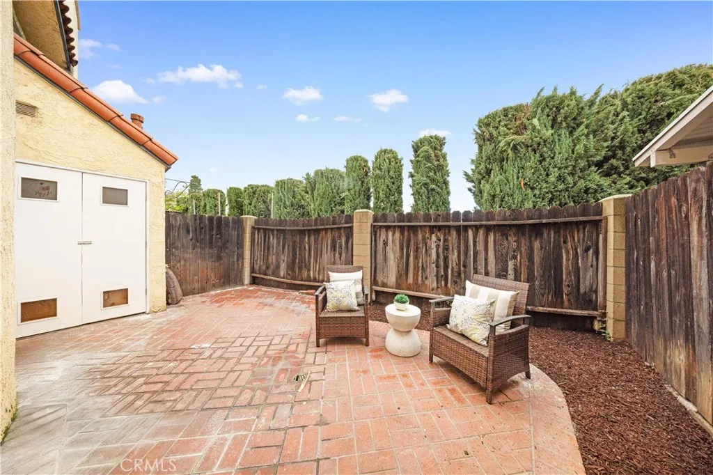 409 W Mountain View 6, La Habra, California 90631 home-pic-26