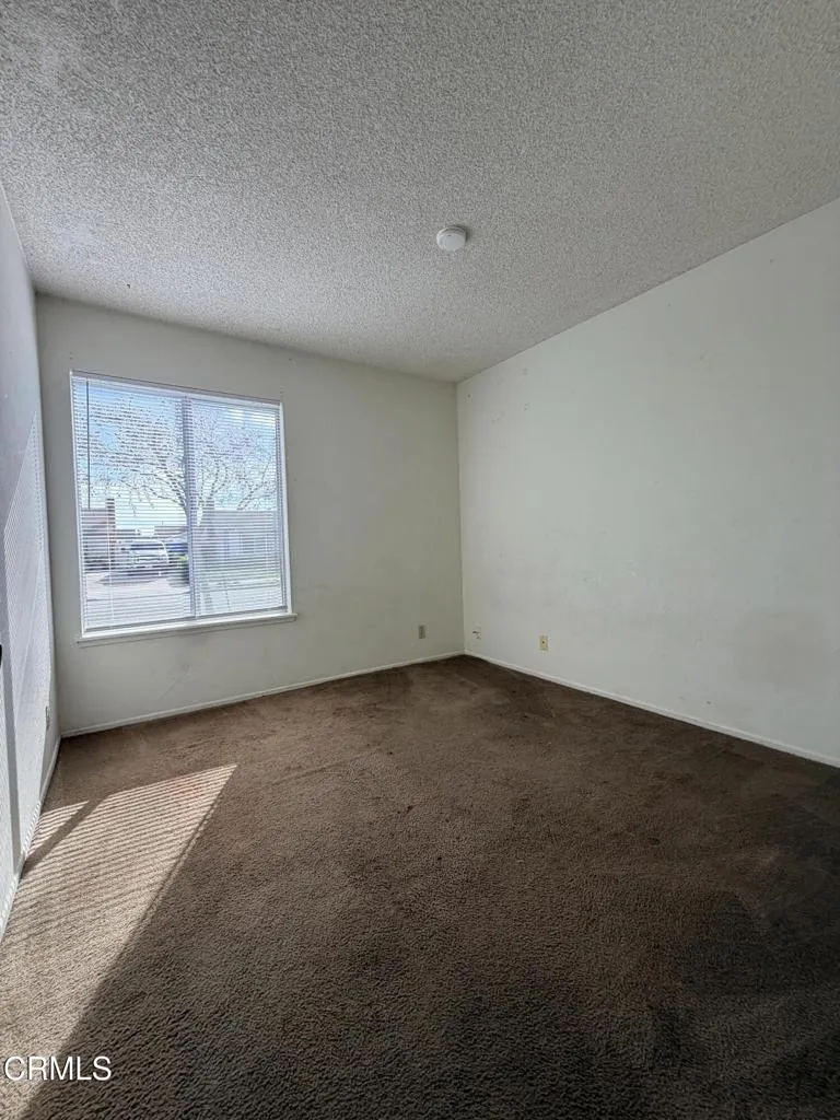 1464 Ebb Court, Oxnard, California 93035 home-pic-6