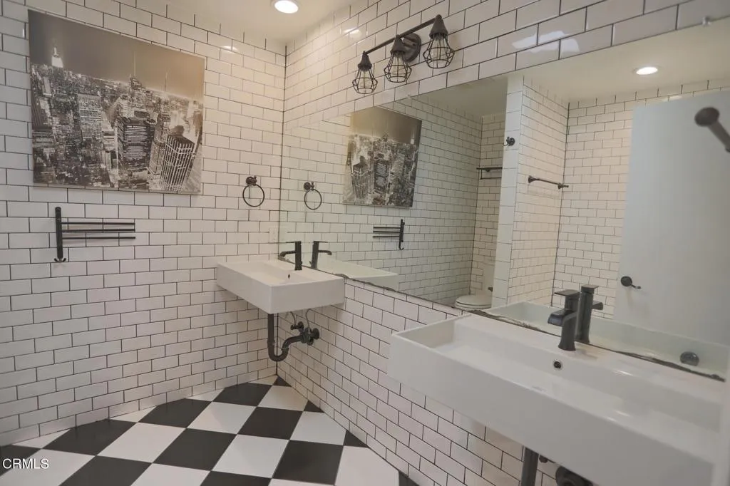 382 E California Boulevard 308, Pasadena, California 91106 home-pic-16