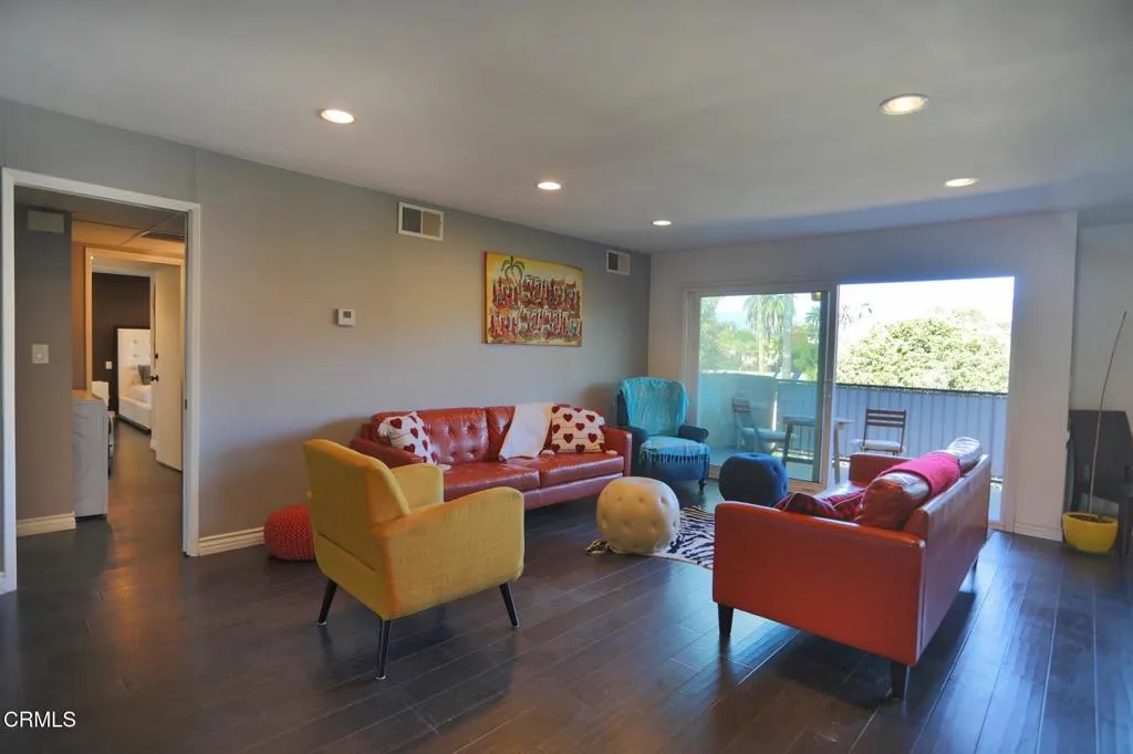 382 E California Boulevard 308, Pasadena, California 91106 home-pic-1