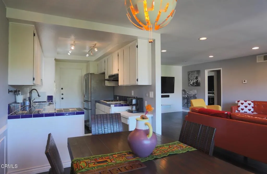 382 E California Boulevard 308, Pasadena, California 91106 home-pic-4