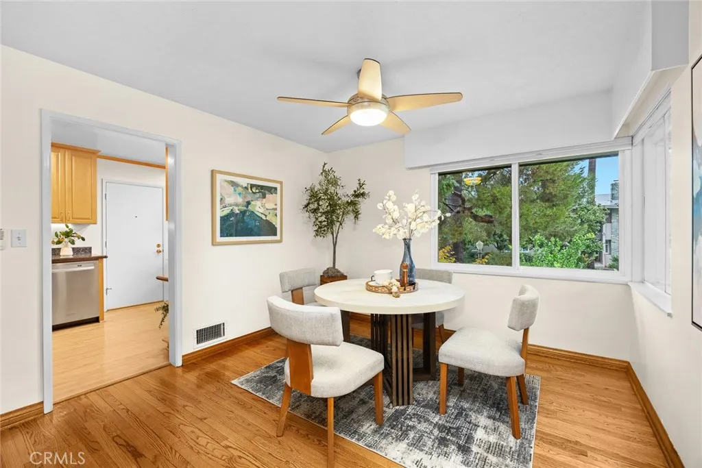 924 S Orange Grove D, Pasadena, California 91105 home-pic-9