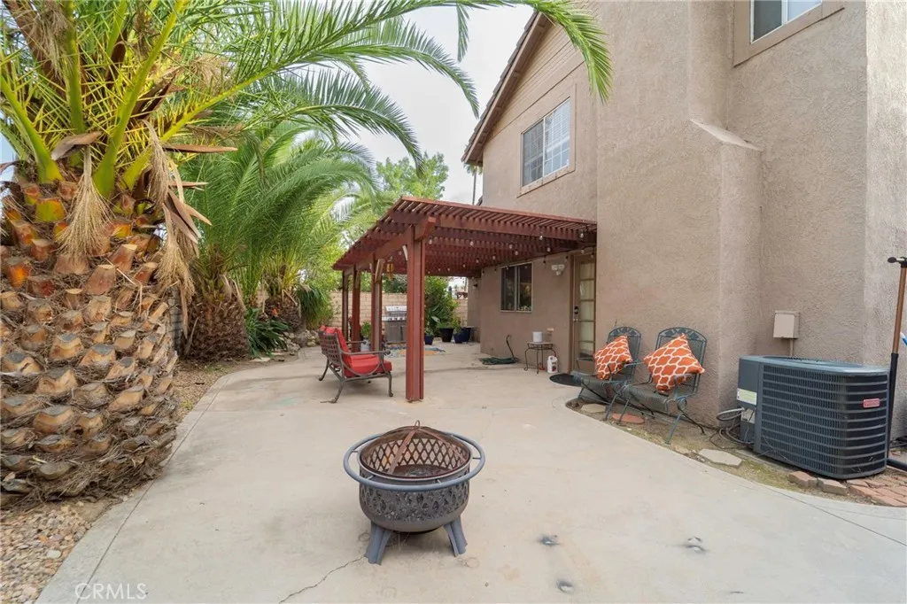 13584 Sutter Court, Fontana, California 92336 home-pic-37