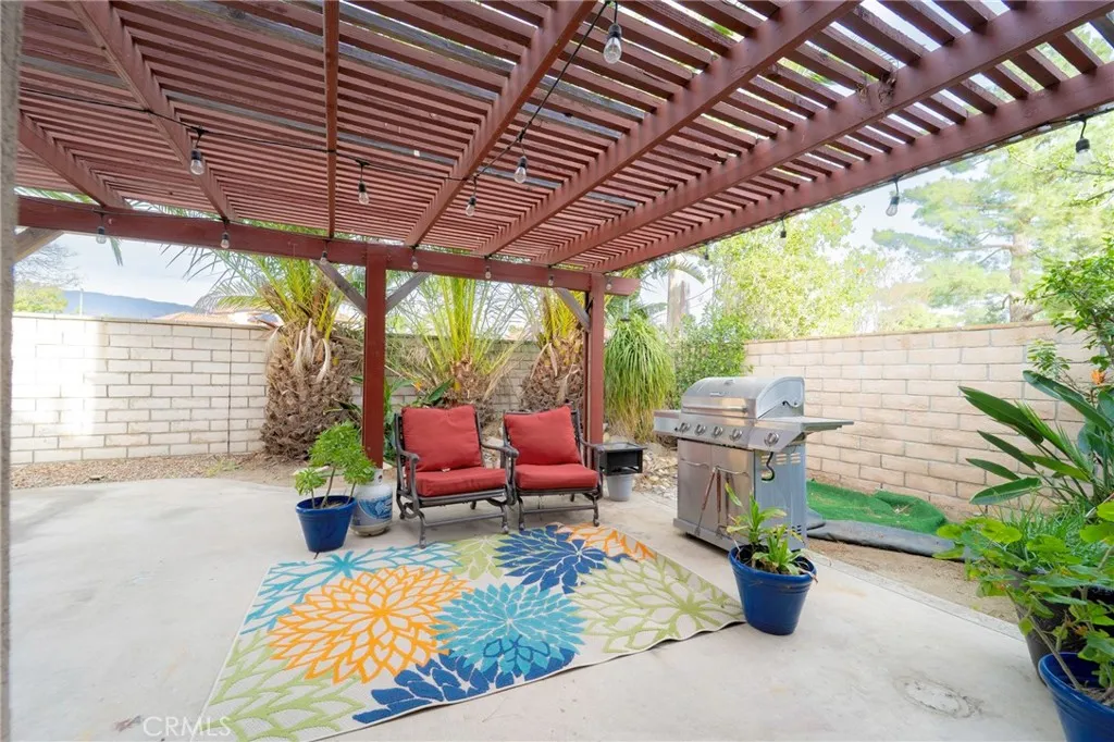 13584 Sutter Court, Fontana, California 92336 home-pic-35