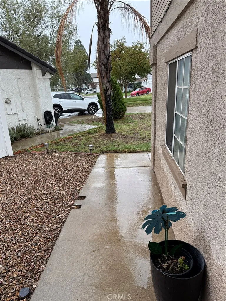 13584 Sutter Court, Fontana, California 92336 home-pic-45