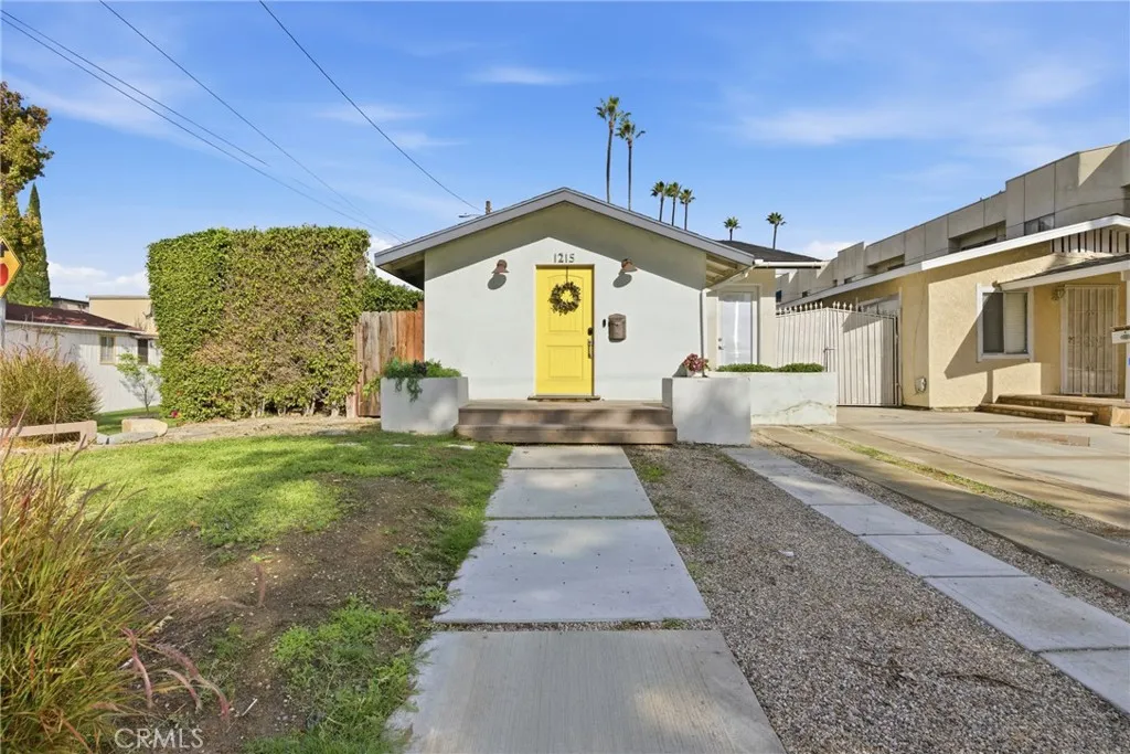 1215 Stanley, Glendale, California 91206 home-pic-1