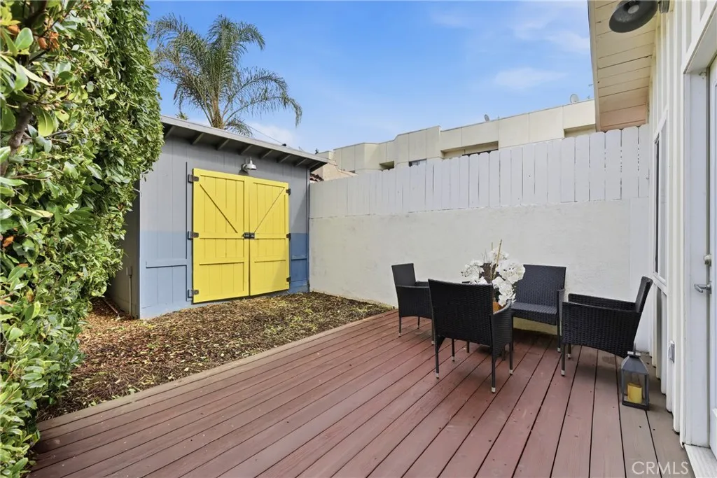 1215 Stanley, Glendale, California 91206 home-pic-18