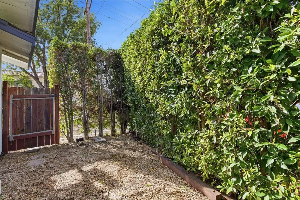 1215 Stanley, Glendale, California 91206 home-pic-23