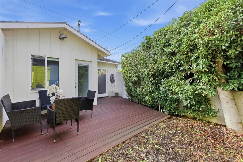 1215 Stanley, Glendale, California 91206 home-pic-19